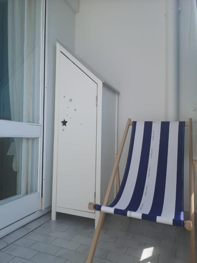 Апартаменты Les Narcisses, Cosy Mis A Neuf, Vue Mer, Idealement Place Курсёль-сюр-Мер Экстерьер фото